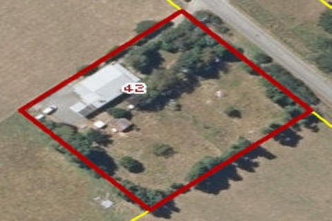 Photo of property in 42 Mangahao Road, Shannon, Palmerston North, 4474