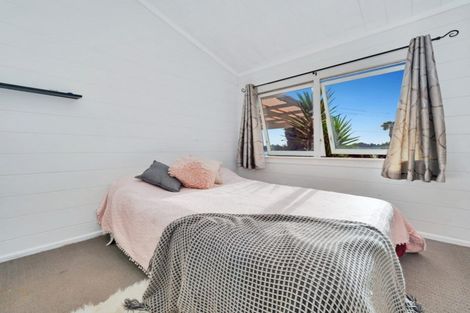 Photo of property in 202 Welcome Bay Road, Welcome Bay, Tauranga, 3112