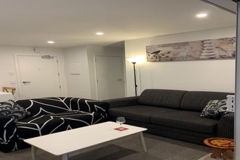 Photo of property in 102/28a Eileen Newey Place, Henderson, Auckland, 0612