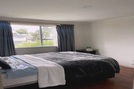 Photo of property in 3 Shale Avenue, Massey, Auckland, 0614