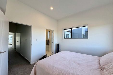 Photo of property in 10 Taiaha Street, Papakura, 2110