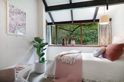 Photo of property in 12 Kempton Street, Greytown, 5712