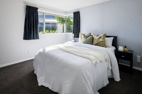 Photo of property in 142 Saint James Drive, Huntington, Hamilton, 3210