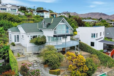 Photo of property in 40 Saint Andrews Hill Road, Mount Pleasant, Christchurch, 8081