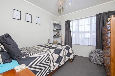 Photo of property in 58 De Quincey Terrace, Highland Park, Auckland, 2010