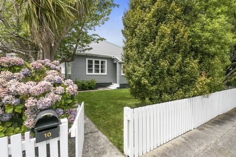 Photo of property in 10 Purser Grove, Fairfield, Lower Hutt, 5011