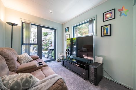 Photo of property in 20 Chestnut Grove, Maungaraki, Lower Hutt, 5010