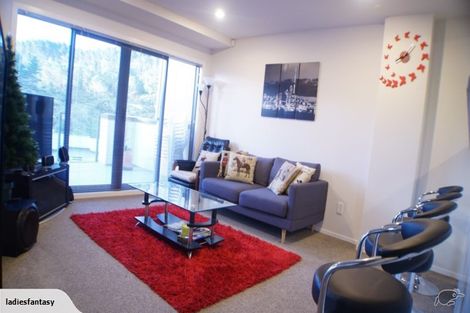 Photo of property in 2/10 Silver Moon Road, Albany Heights, Auckland, 0632
