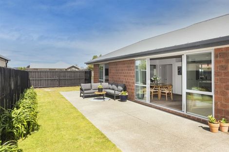 Photo of property in 99 Rannoch Drive, Broomfield, Christchurch, 8042