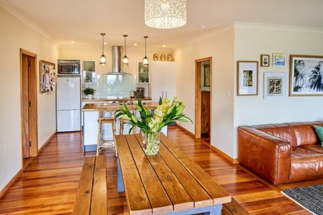 Photo of property in 11 View Road, Titahi Bay, Porirua, 5022