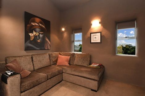 Photo of property in 30 Babina Avenue, Kumeu, 0810