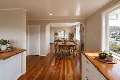 Photo of property in 17 Durham Street, Cannons Creek, Porirua, 5024
