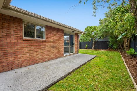 Photo of property in 10a Cade Place, Weymouth, Auckland, 2103