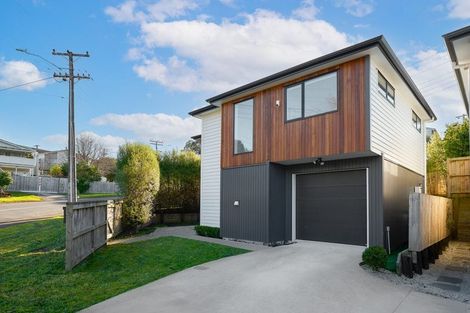 Photo of property in 2a Marina Road, Torbay, Auckland, 0630