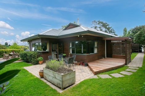 Photo of property in 182 Thornton Road, Cambridge, 3434