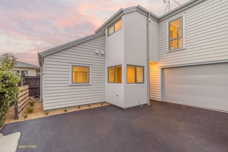 Photo of property in 112b Wildberry Street, Woolston, Christchurch, 8023