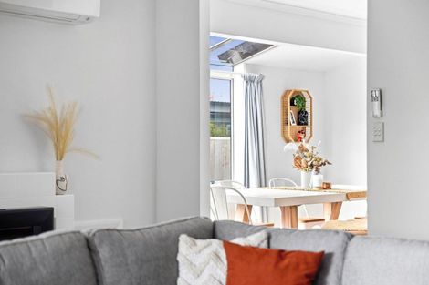 Photo of property in 3 Churchill Place, Cambridge, 3434