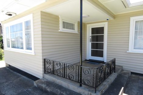 Photo of property in 11 Fenton Street, Papatoetoe, Auckland, 2025