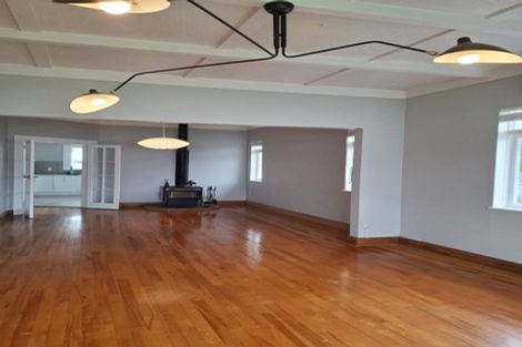 Photo of property in 1/12 Golf Road, New Lynn, Auckland, 0600