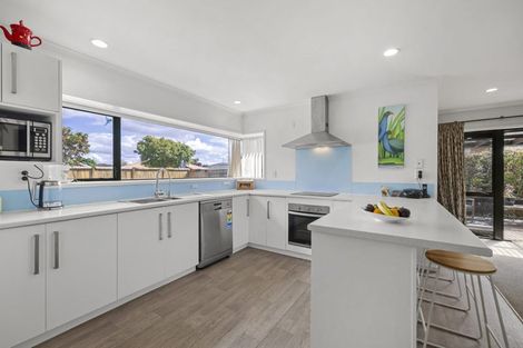 Photo of property in 34 Cate Road, Rototuna North, Hamilton, 3210