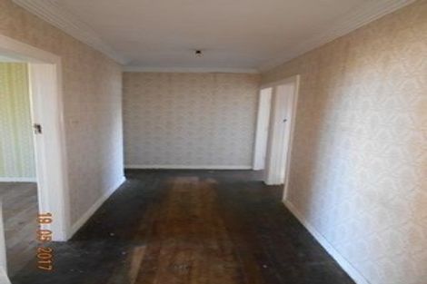 Photo of property in 202 Miromiro Road, Normandale, Lower Hutt, 5010