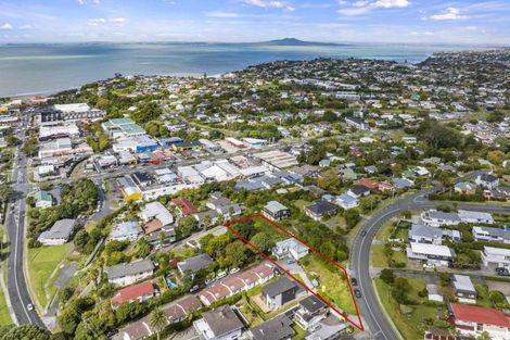 Photo of property in 2 Nigel Road, Browns Bay, Auckland, 0630
