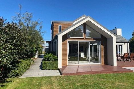 Photo of property in 177 Weston Road, St Albans, Christchurch, 8052