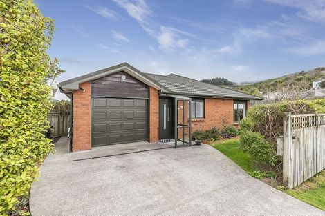 Photo of property in 6 Gee Street, Tawa, Wellington, 5028