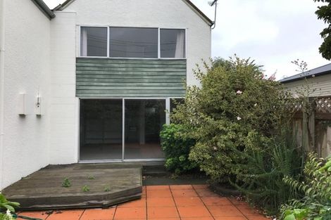 Photo of property in 2/12 Berry Street, St Albans, Christchurch, 8014