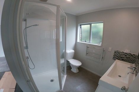 Photo of property in 47 Cardiff Road, Pakuranga, Auckland, 2010