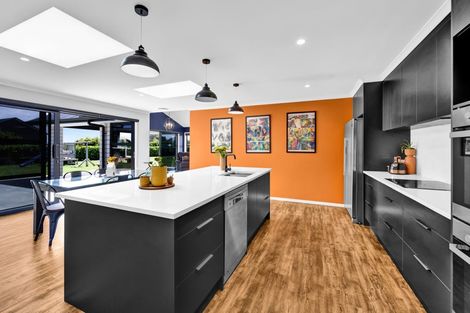 Photo of property in 405 Ketemarae Road, Normanby, Hawera, 4675