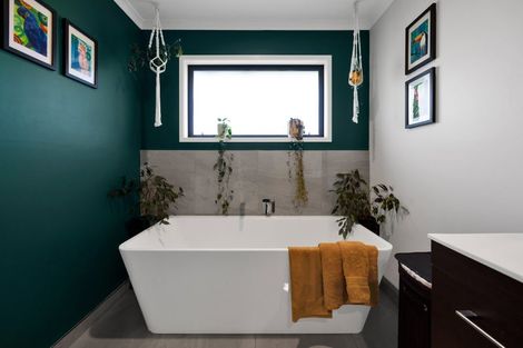 Photo of property in 405 Ketemarae Road, Normanby, Hawera, 4675