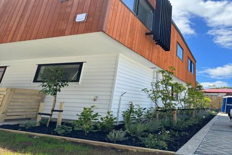 Photo of property in 19 Windy Ridge Road, Glenfield, Auckland, 0629