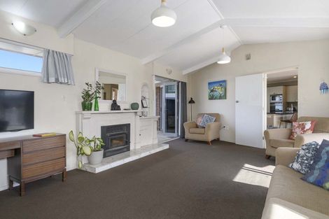 Photo of property in 22 Andrew Place, Otumoetai, Tauranga, 3110