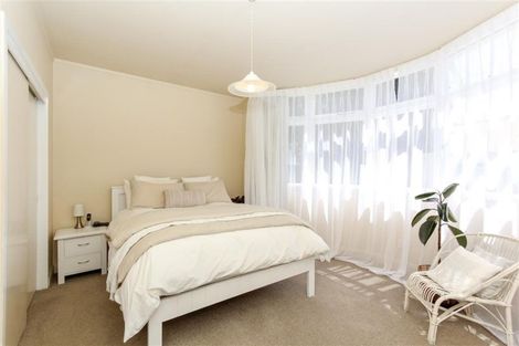 Photo of property in 24 Bracken Street, New Plymouth, 4310