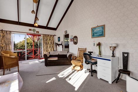 Photo of property in 2/19 Kenmore Street, Westown, New Plymouth, 4310