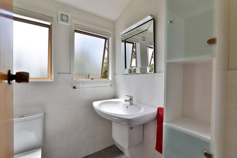 Photo of property in 1/27 Rangitoto Terrace, Milford, Auckland, 0620