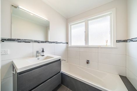 Photo of property in 58 Fraser Crescent, Elderslea, Upper Hutt, 5018