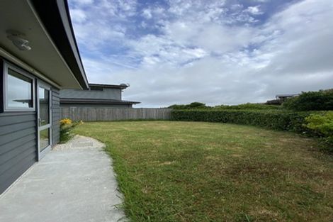Photo of property in 9 Okataina Way, Aotea, Porirua, 5024