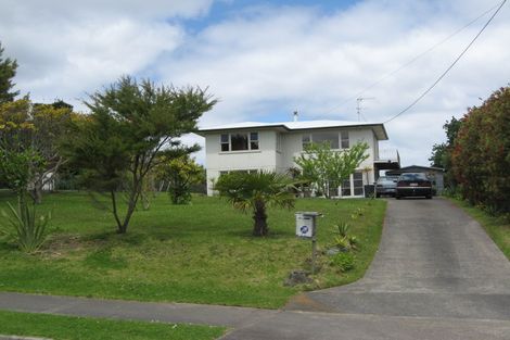 Photo of property in 13 Tiri Road, Manly, Whangaparaoa, 0930