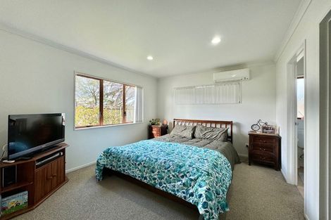 Photo of property in 8 Ettrick Lane, Papakura, 2110