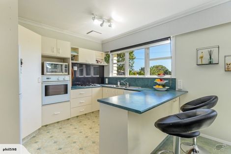 Photo of property in 1 Buick Crescent, Awapuni, Palmerston North, 4412