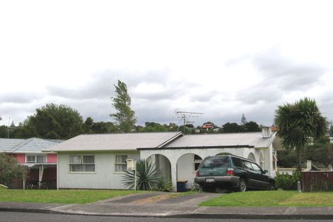 Photo of property in 132 Moore Street, Hillcrest, Auckland, 0627