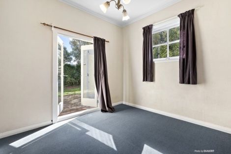 Photo of property in 5 Mangaroa Hill Road, Clouston Park, Upper Hutt, 5018