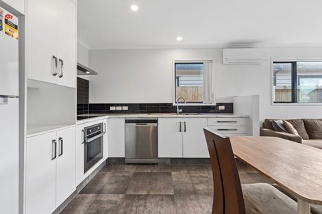 Photo of property in 10 Pense Place, Papamoa, 3118
