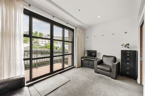 Photo of property in Atrium Apartments, 3n/154 The Terrace, Wellington Central, Wellington, 6011