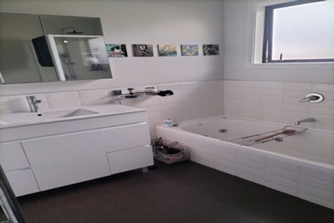 Photo of property in 200 Kainga Road, Kainga, Christchurch, 8083