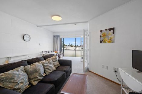 Photo of property in 6/184 Powderham Street, New Plymouth, 4310