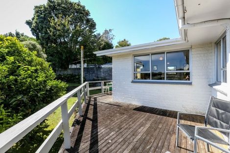 Photo of property in 1 Oawai Place, Marfell, New Plymouth, 4310