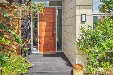 Photo of property in 9 Otupoa Way, Paraparaumu, 5032